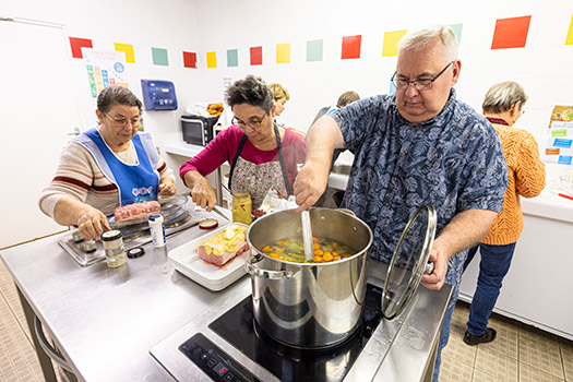 Atelier de l'association Consommation logement cadre de vie.