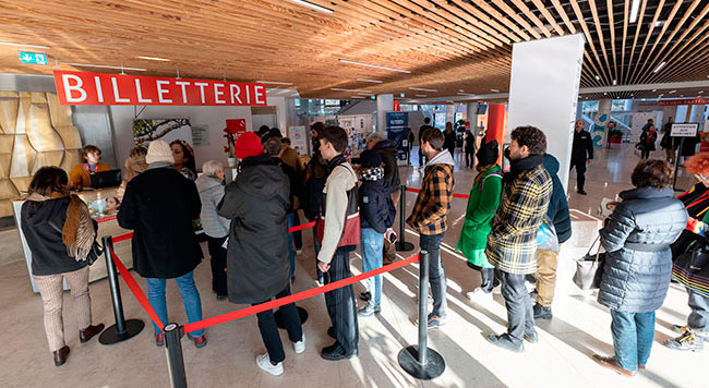 Accueil du public lors du festival Premiers Plans.
