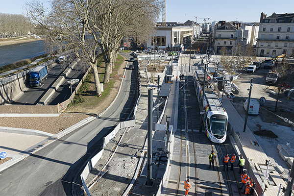 Photo d&#039;essai sur la nouvelle ligne de tramway d&#039;Angers Loire M&eacute;tropole.