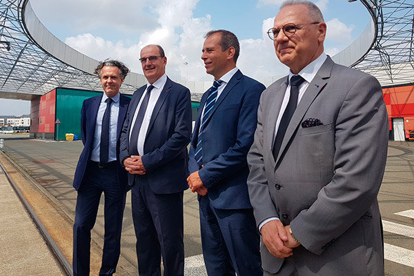 Christophe Béchu, président d'Angers Loire Métropole et maire d'Angers; Jean Castex, président de RATP Dev; Pascal Deberteix, directeur du réseau Irigo; et Philippe Chopin, préfet de Maine-et-Loire.