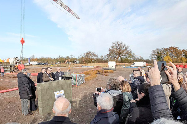 Première pierre pour la nouvelle usine Parker